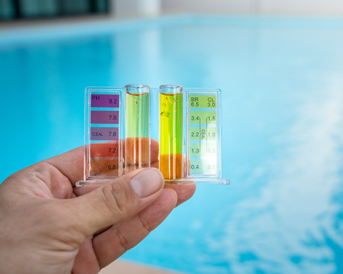 Chlorgehalt im Pool richtig messen – so behältst du die Kontrolle - Chlorgehalt im Pool richtig messen I MeinProjekt 